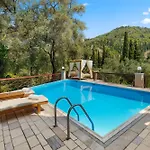 Doliva With Private Pool Apartment *