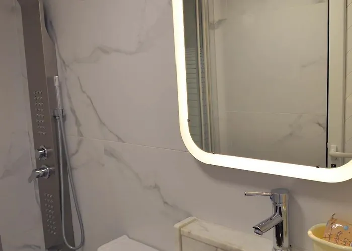 아파트 Doliva With Private Pool