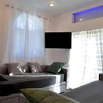 דירה Doliva With Private Pool